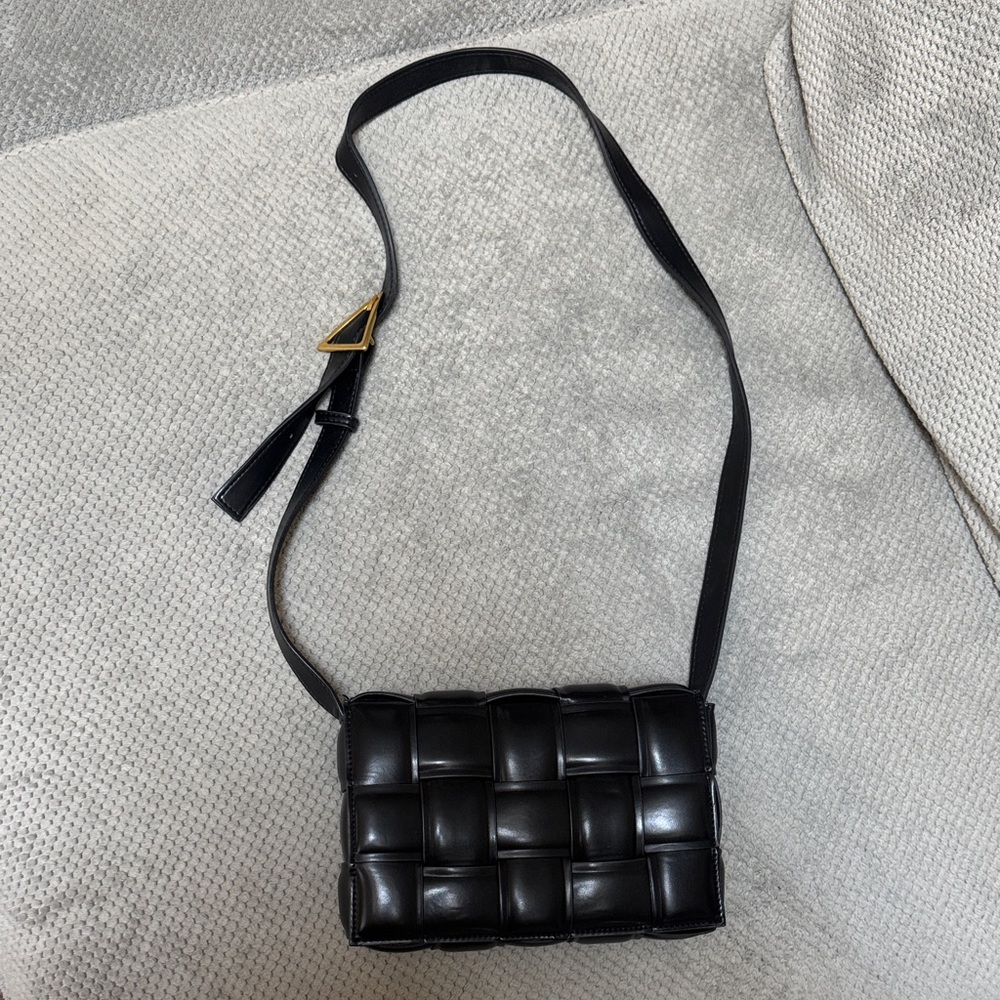 Elegant Black Woven Crossbody Bag